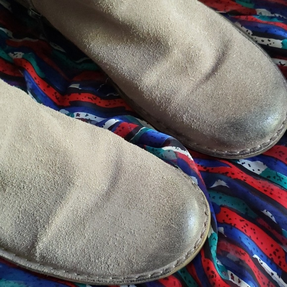 OTBT khaki suede wedge booties size 7 - Picture 5 of 5